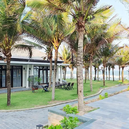 Starlight Villa Beach Resort